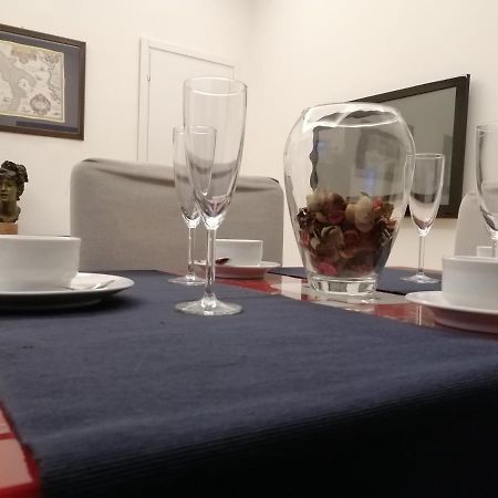 La Dimora Dei Borbone Apartment Naples Luaran gambar